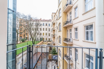 Prodej bytu 2+kk v osobním vlastnictví 61 m², Praha 2 - Nové Město