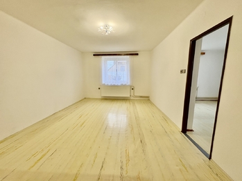Prodej domu 180 m², Žihobce