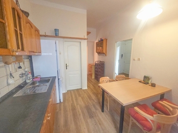 kuchyně - Pronájem bytu 2+1 v osobním vlastnictví 53 m², České Budějovice