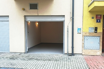 Prodej garáže 21 m², Praha 4 - Michle
