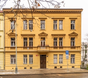Prodej bytu 1+1 v osobním vlastnictví 30 m², Praha 5 - Smíchov