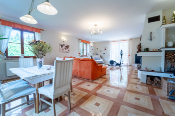 Prodej domu 284 m², Lety