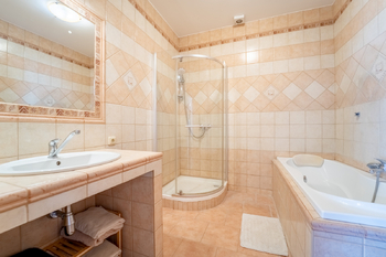 Prodej domu 284 m², Lety