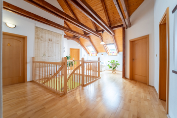 Prodej domu 284 m², Lety