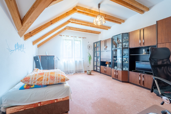 Prodej domu 284 m², Lety