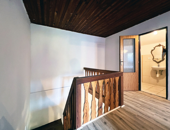 Schodiště nahoře - Prodej domu 111 m², Kyselka