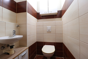 Samostatné Wc - Pronájem bytu 3+kk v osobním vlastnictví 64 m², Praha 10 - Horní Měcholupy