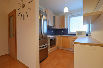 Prodej bytu 3+kk v osobním vlastnictví 64 m², Praha 10 - Horní Měcholupy