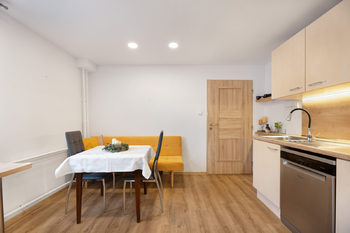 Prodej domu 156 m², Lešná