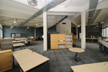 Pronájem kancelářských prostor 518 m², Praha 3 - Vinohrady