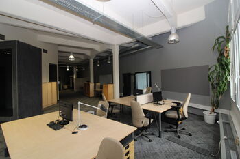 Pronájem kancelářských prostor 518 m², Praha 3 - Vinohrady