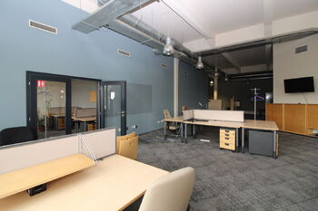 Pronájem kancelářských prostor 518 m², Praha 3 - Vinohrady