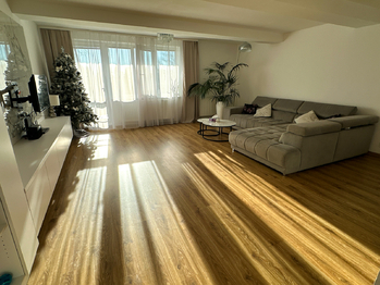 Prodej domu 300 m², Tachov