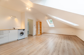 Pronájem bytu 1+kk v osobním vlastnictví 34 m², Roztoky
