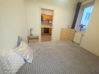 ložnice - Prodej bytu 2+1 v osobním vlastnictví 50 m², České Budějovice