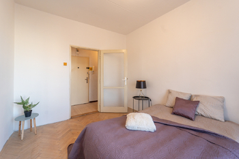 Ložnice - Prodej bytu 2+1 v osobním vlastnictví 50 m², Praha 10 - Strašnice