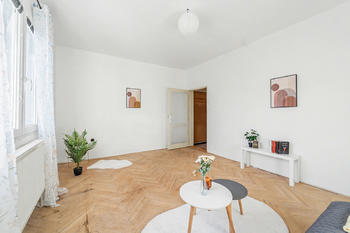 Obývací pokoj - Prodej bytu 2+1 v osobním vlastnictví 50 m², Praha 10 - Strašnice