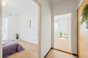 Předsíň - Prodej bytu 2+1 v osobním vlastnictví 50 m², Praha 10 - Strašnice