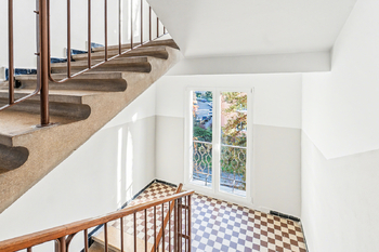 Chodba v domě - Prodej bytu 2+1 v osobním vlastnictví 50 m², Praha 10 - Strašnice