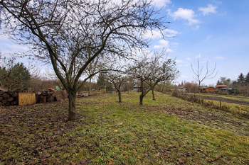 Prodej pozemku 1424 m², Břeclav