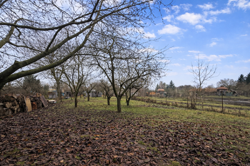 Prodej pozemku 1424 m², Břeclav