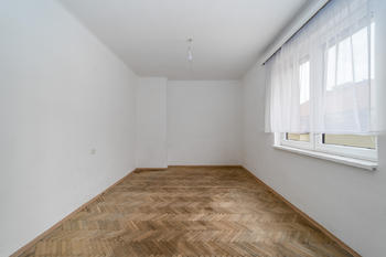 Pronájem bytu 1+kk v osobním vlastnictví 36 m², Praha 8 - Libeň