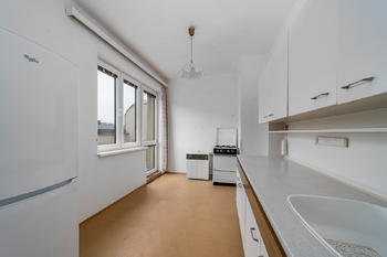 Pronájem bytu 1+kk v osobním vlastnictví 36 m², Praha 8 - Libeň