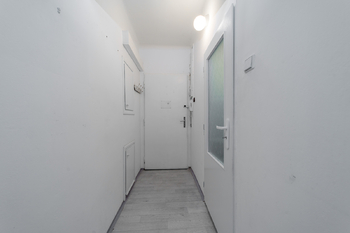 Pronájem bytu 1+kk v osobním vlastnictví 36 m², Praha 8 - Libeň