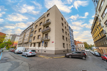 Pronájem bytu 1+kk v osobním vlastnictví 36 m², Praha 8 - Libeň