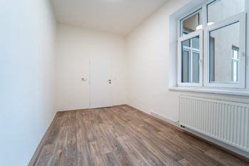 Dětský pokoj - Pronájem bytu 2+1 v osobním vlastnictví 54 m², Kolín