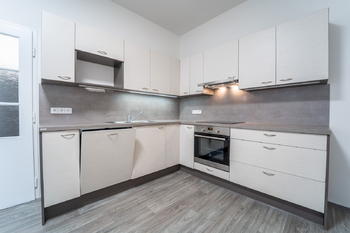 Kuchyňská linka - Pronájem bytu 2+1 v osobním vlastnictví 54 m², Kolín