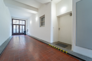 Vstupní prostor domu - Pronájem bytu 2+1 v osobním vlastnictví 54 m², Kolín