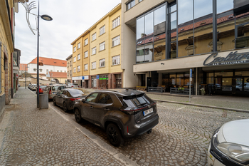 Pohled na dům v Zámecké ulici - Pronájem bytu 2+1 v osobním vlastnictví 54 m², Kolín