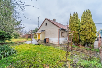 Pohled na dům - Prodej domu 53 m², Kladno