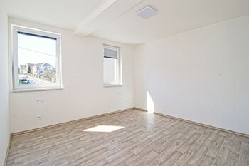 Pronájem domu 76 m², Štěnovice