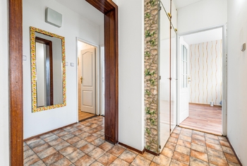 Pronájem bytu 3+1 v osobním vlastnictví 71 m², Praha 8 - Kobylisy