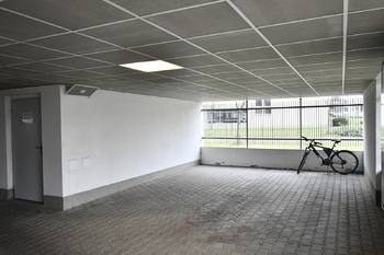 Pronájem garážového stání 581 m², Hradec Králové