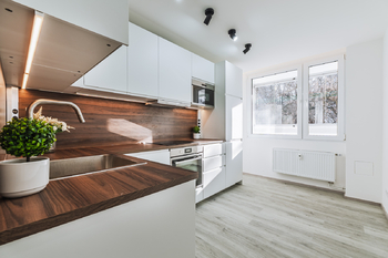 Pronájem bytu 3+1 v osobním vlastnictví 69 m², Praha 9 - Střížkov