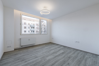 Pronájem bytu 3+1 v osobním vlastnictví 69 m², Praha 9 - Střížkov