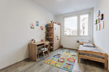 AI - Pronájem bytu 3+1 v osobním vlastnictví 69 m², Praha 9 - Střížkov