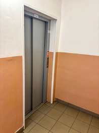 výtah - Pronájem bytu 1+1 v osobním vlastnictví 42 m², Ústí nad Labem