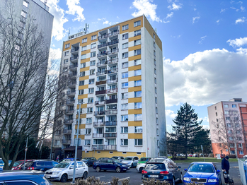 dům - Pronájem bytu 1+1 v osobním vlastnictví 42 m², Ústí nad Labem