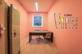 Pronájem kancelářských prostor 600 m², Bílina