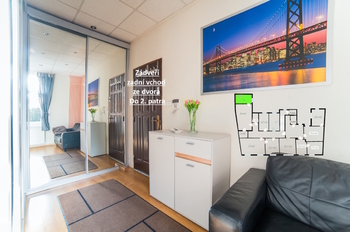 Pronájem kancelářských prostor 600 m², Bílina