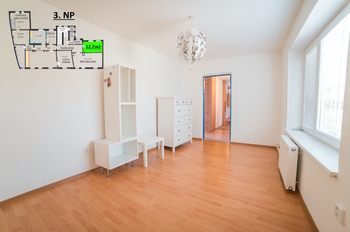 Pronájem kancelářských prostor 600 m², Bílina