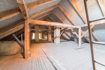 Pronájem kancelářských prostor 600 m², Bílina