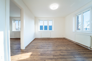 Průchozí pokoj - Pronájem bytu 3+kk v osobním vlastnictví 89 m², Poděbrady