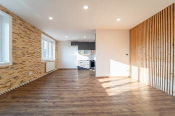 Obývací pokoj s kuchyňským koutem - Pronájem bytu 3+kk v osobním vlastnictví 89 m², Poděbrady 