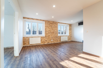 Obývací pokoj s kuchyňským koutem - Pronájem bytu 3+kk v osobním vlastnictví 89 m², Poděbrady