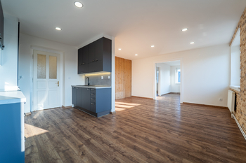 Obývací pokoj s kuchyňským koutem - Pronájem bytu 3+kk v osobním vlastnictví 89 m², Poděbrady